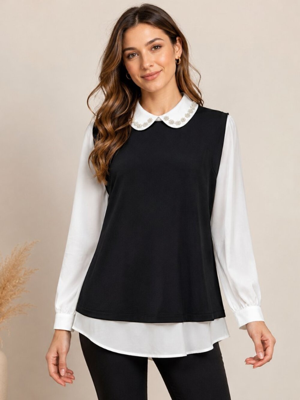 Adrianna Papell Black Sleeveless Blouse with White Collar